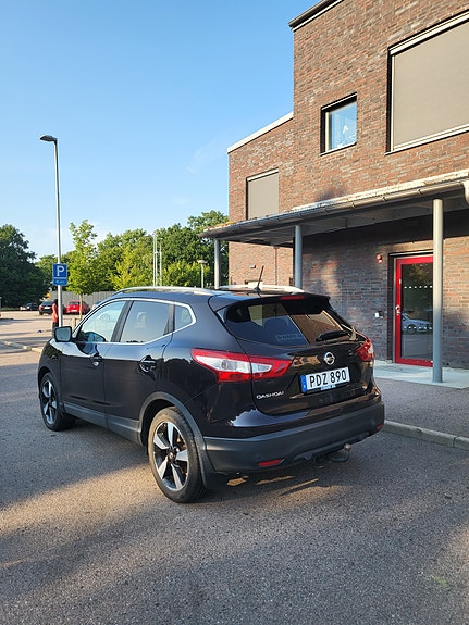 Nissan Qashqai 2 of 7
