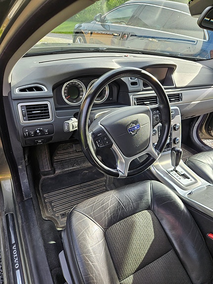 Volvo V70 5 of 5