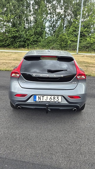 Volvo V40 5 of 5