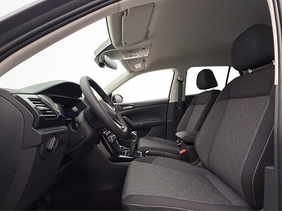 Volkswagen T-Cross 13 of 29