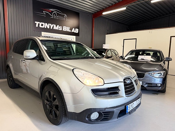 Subaru Tribeca 2 of 5