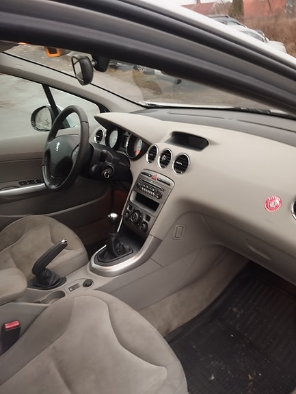 Peugeot 308 5 of 7