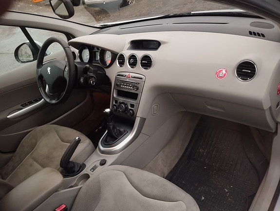 Peugeot 308 6 of 7