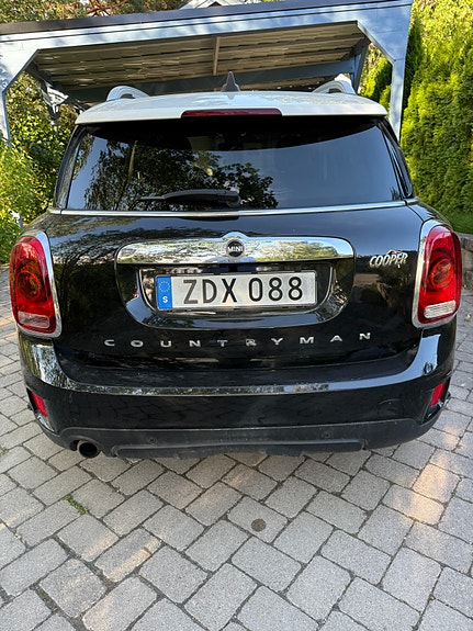 MINI Countryman Cooper 2 of 5