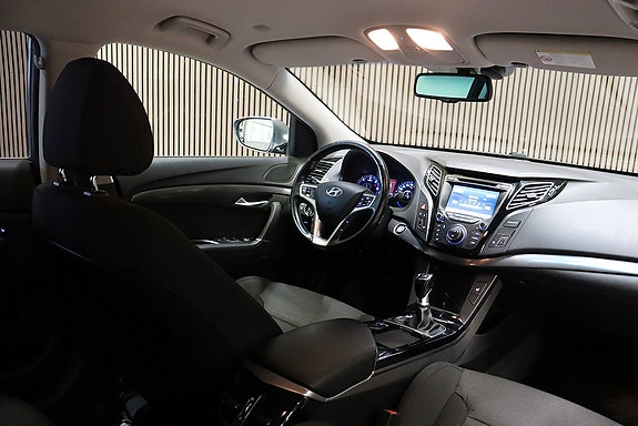 Hyundai i40 2 of 7