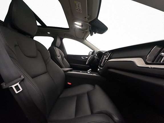 Volvo XC60 27 of 30