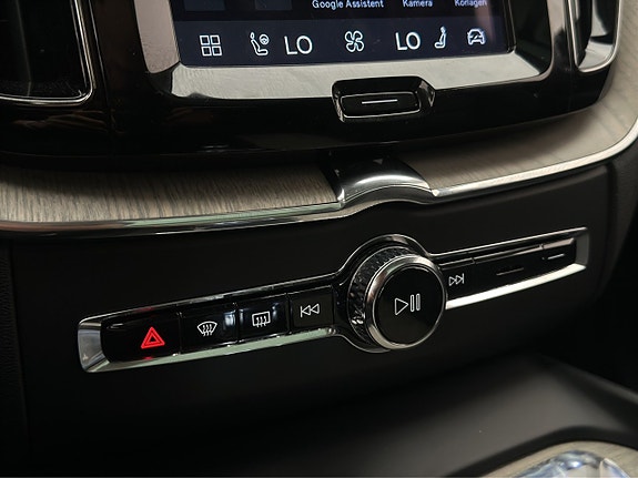 Volvo XC60 24 of 30