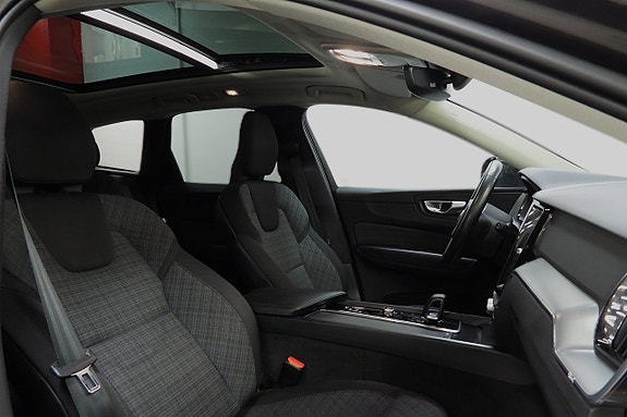 Volvo XC60 16 of 26