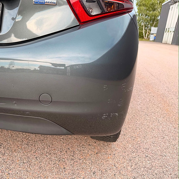 Peugeot 208 8 of 8