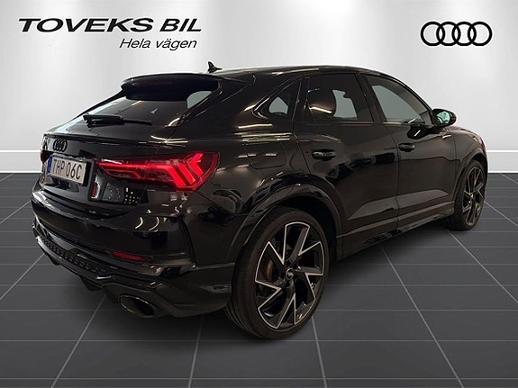 Audi RS Q3 4 of 5