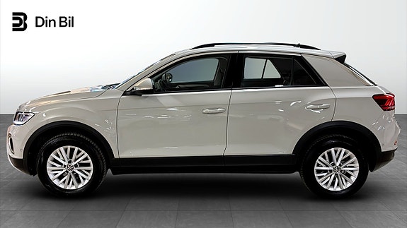 Volkswagen T-Roc 2 of 5