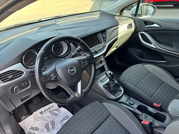 Opel Astra 9 of 23