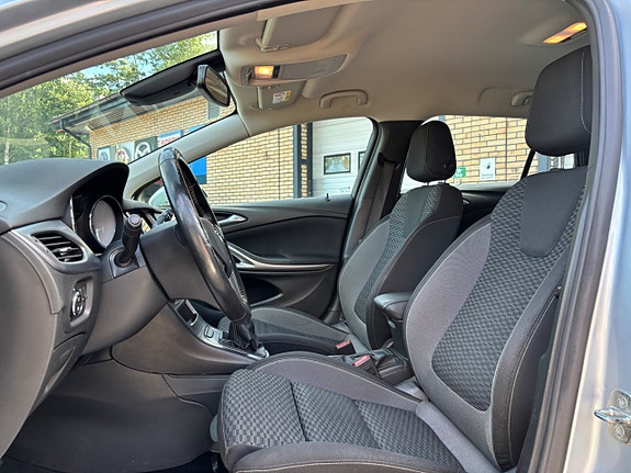 Opel Astra 8 of 23