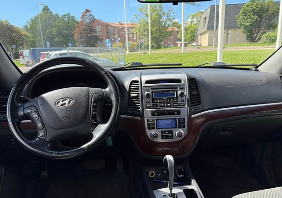 Hyundai Santa Fe 6 of 9