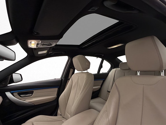 BMW 330e 10 of 30