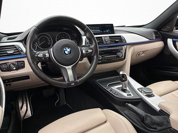 BMW 330e 15 of 30