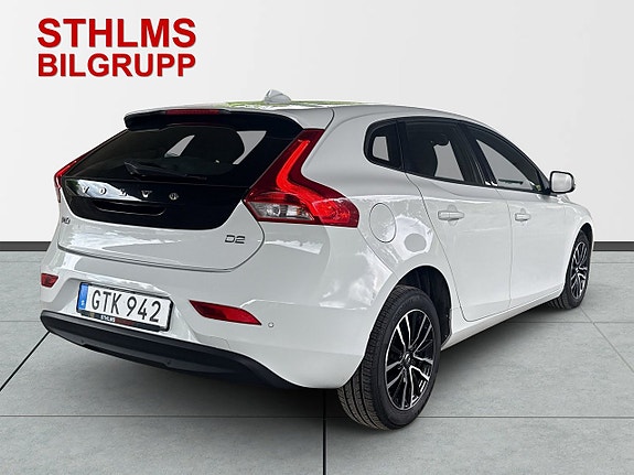 Volvo V40 4 of 18
