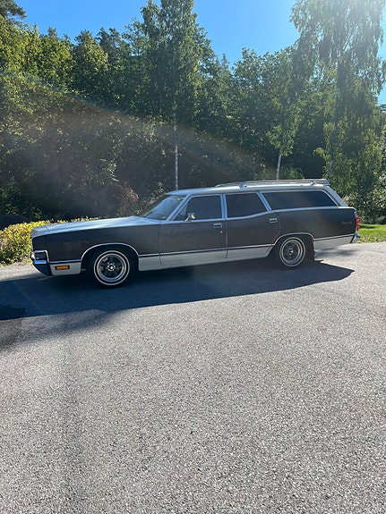 Mercury Marquis 2 of 13