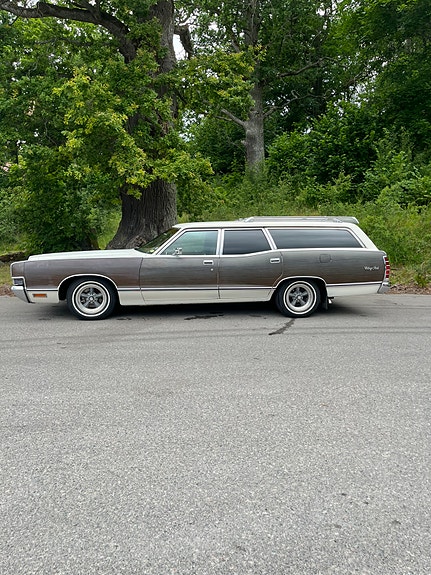 Mercury Marquis 4 of 5