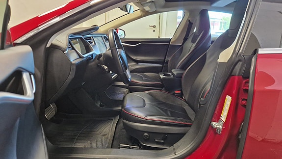 Tesla Model S 9 of 25