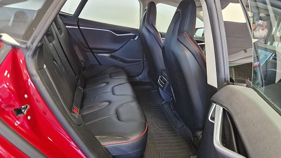 Tesla Model S 10 of 25