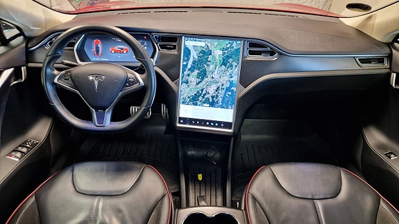 Tesla Model S 14 of 25