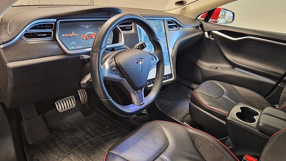 Tesla Model S 15 of 25