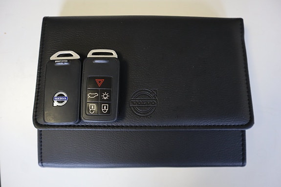 Volvo V40 Cross Country 20 of 20
