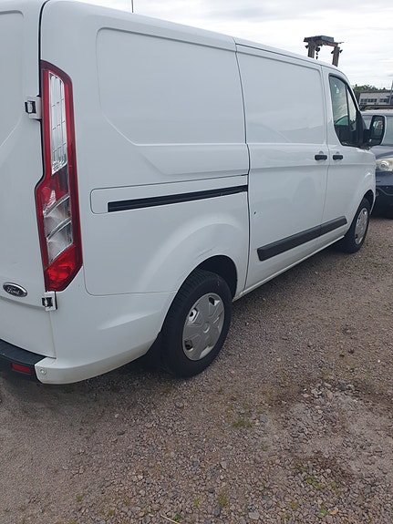Ford Transit Custom 4 of 7