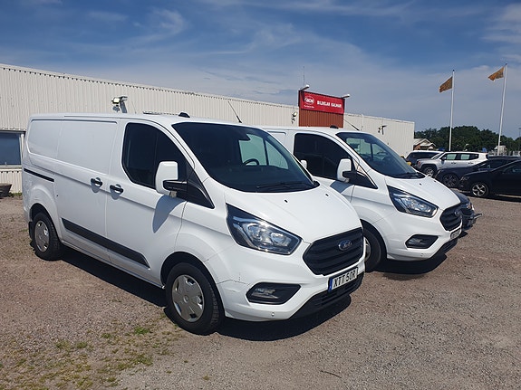 Ford Transit Custom 2 of 7