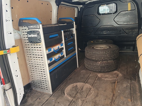 Ford Transit Custom 8 of 8