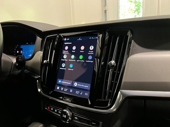 Volvo V90 24 of 29