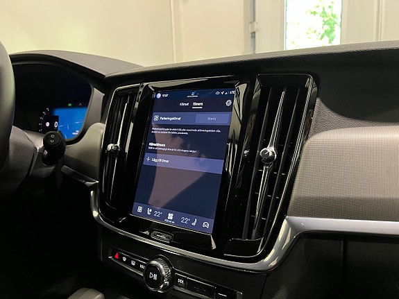 Volvo V90 23 of 29