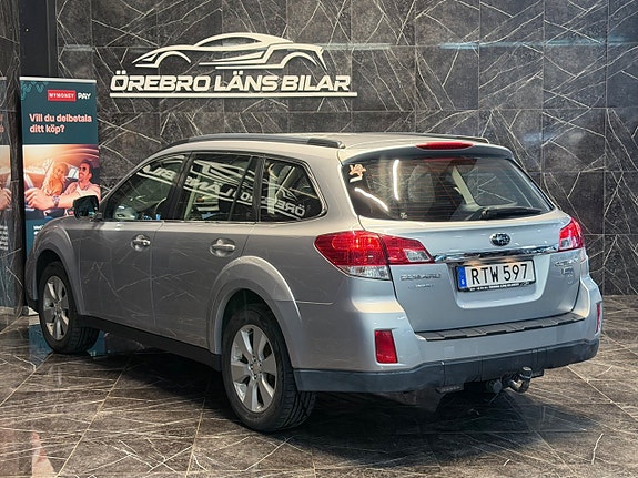 Subaru Outback 9 of 19