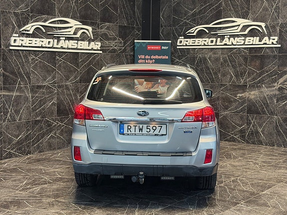 Subaru Outback 7 of 19