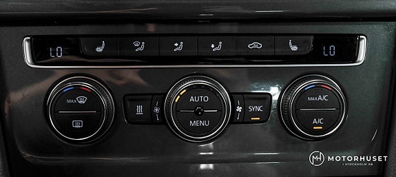 Volkswagen Golf Alltrack 18 of 21