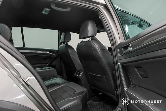 Volkswagen Golf Alltrack 11 of 21