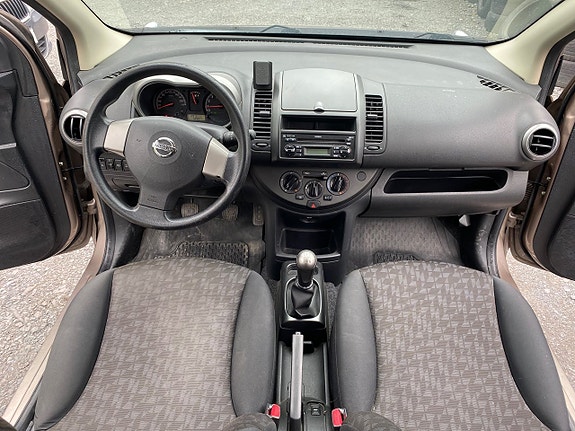 Nissan Note 2 of 5