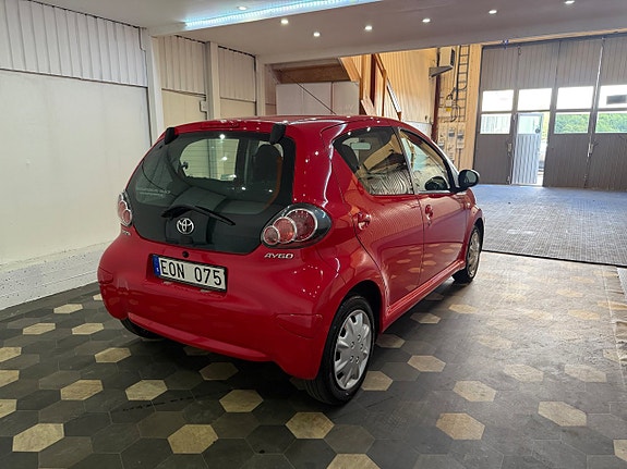 Toyota Aygo 3 of 13
