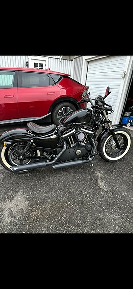 Harley-Davidson Forty-Eight 2 of 3