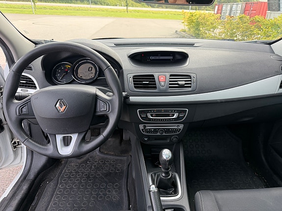 Renault Megane III 9 of 9