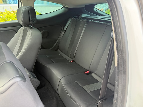 Renault Megane III 8 of 9