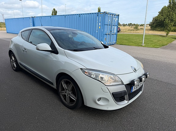 Renault Megane III 5 of 9