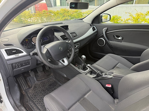 Renault Megane III 6 of 9
