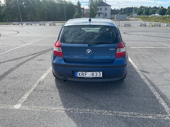 BMW 118i 4 of 8