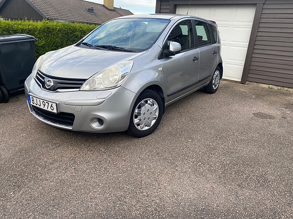 Nissan Note 2 of 5