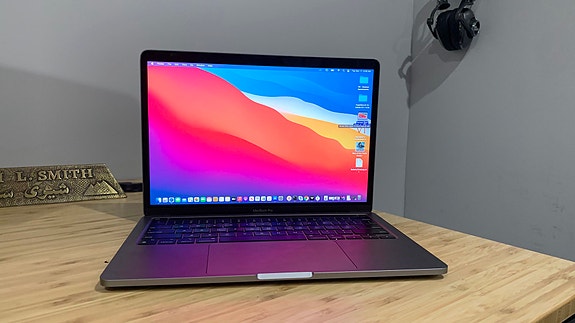 Apple Apple MacBook Pro 13 M1 chip 2020 model i absolut fint skick 100% batteri!