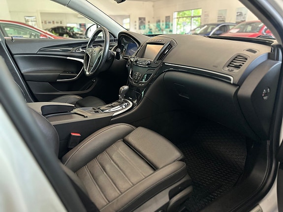 Opel Insignia Country Tourer 21 of 27