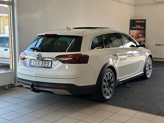 Opel Insignia Country Tourer 5 of 5