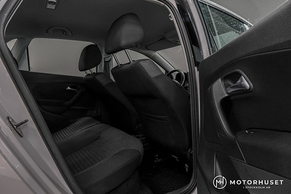 Volkswagen Polo 11 of 15